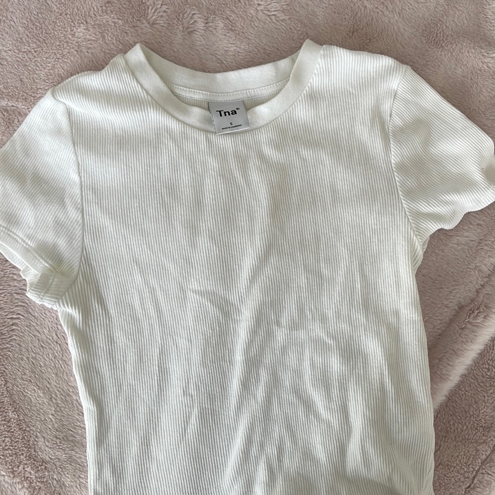 TNA CROPPED TSHIRT
